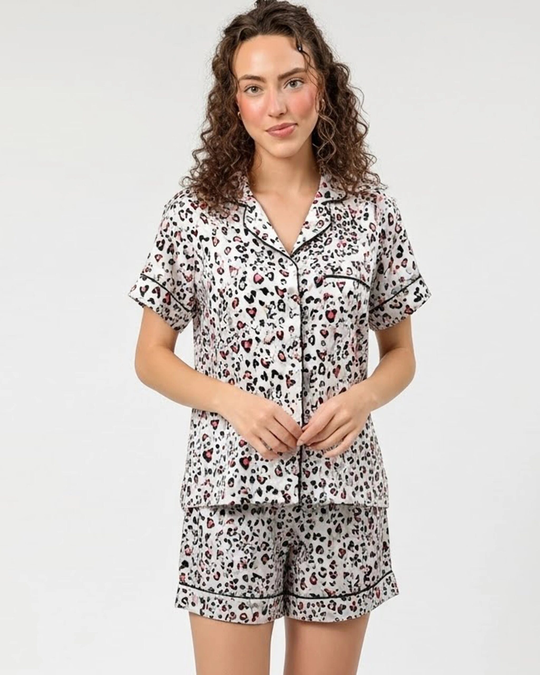 Silk PJ Set with Scrunchies – Snow Leopard