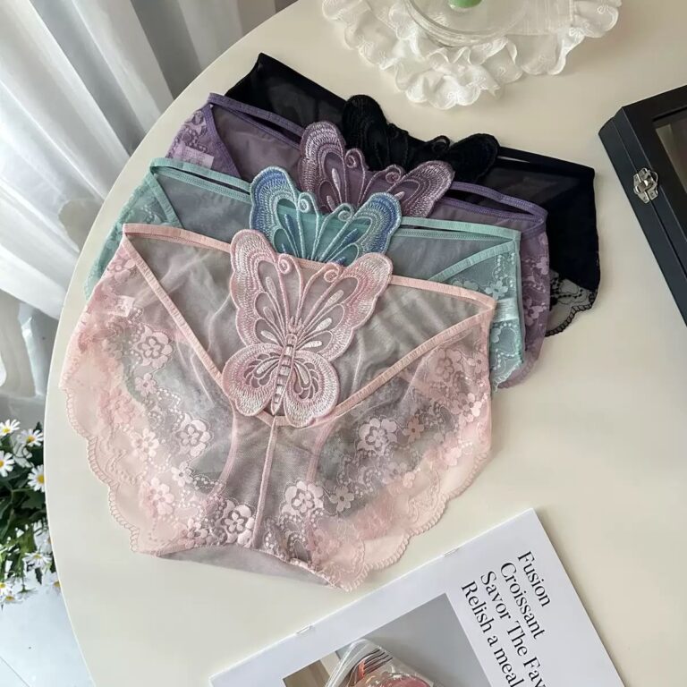 Pack of 3 Women’s Lace Briefs with Butterfly Appliqué
