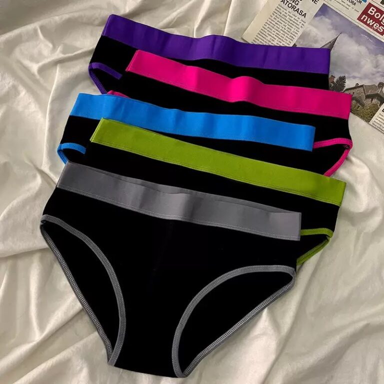 Pack of 3 Ladies’ Stylish Briefs Panties